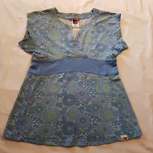 North Face women's size XS short sleeve shirt vaporwick